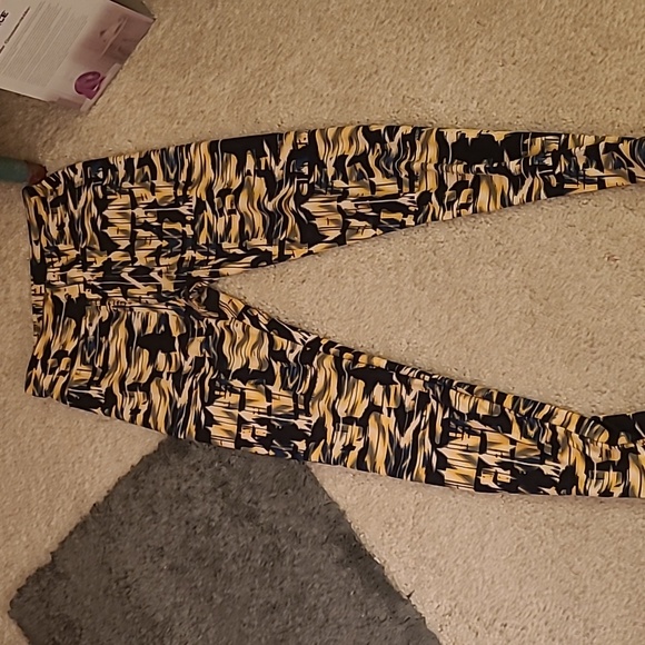 LulaRoe OSFM Leggings Yellow Black Green - Picture 1 of 4